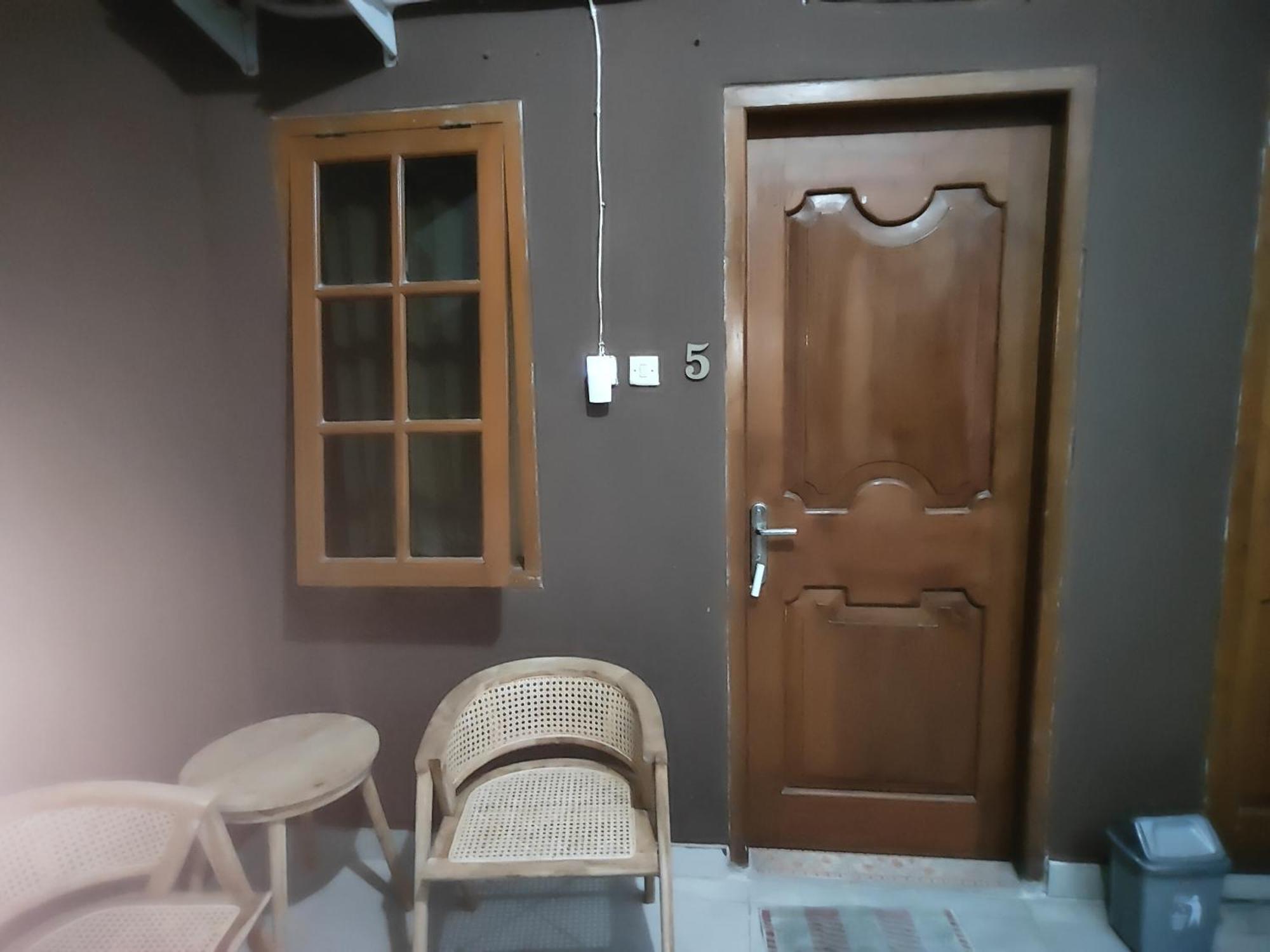 Tirto 27 Homestay يوغياكارتا المظهر الخارجي الصورة